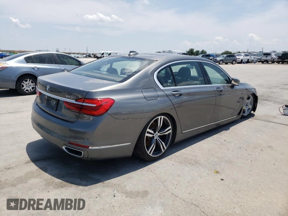 2019 BMW 7 Series 740i z VIN WBA7E2C56KB454602, wystawiony jako Copart lot #56591244 z przebiegiem Nie podano mil oraz Czysty tytuł • Clean title. Historia ofert i sprzedaży dostępna na DreamBid. Obrazek 3.