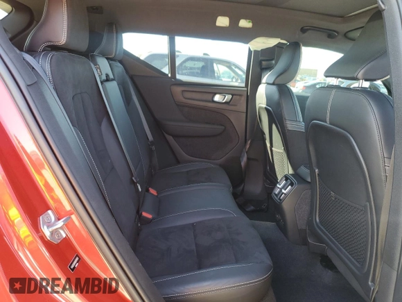2022 Volvo XC40 Twin Plus z VIN YV4ED3URXN2691650, wystawiony jako Copart lot #43424765 z przebiegiem 47 573 mil mil oraz Szkoda całkowita • Salvage title. Historia ofert i sprzedaży dostępna na DreamBid. Obrazek 11.
