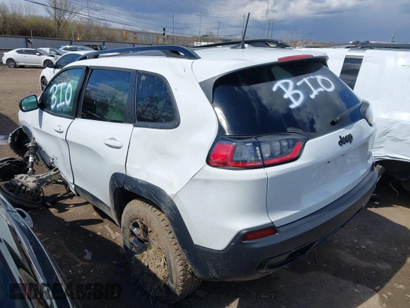 2022 Jeep Cherokee X with VIN 1C4PJMCX1ND552845, listed as a IAAI auction lot 41877665 with Not provided miles and . Bid and sale history available at DreamBid. Image 3.