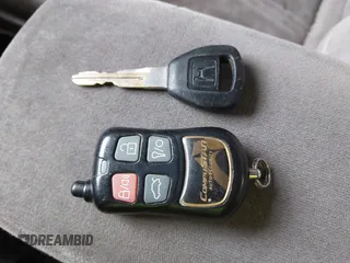 1999 Honda Accord EX z VIN 1HGCG5658XA034945, wystawiony jako IAAI lot #41687146 z przebiegiem 234 497 mil mil oraz . Historia ofert i sprzedaży dostępna na DreamBid. Obrazek 11.