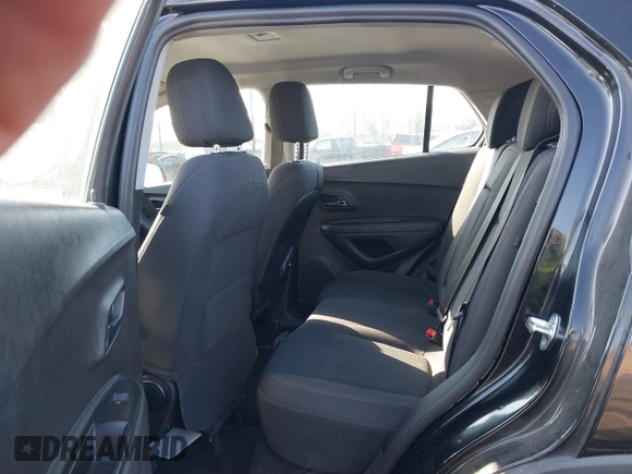 2018 Chevrolet Trax LS with VIN 3GNCJKSB1JL330732, listed as a IAAI auction lot 41739704 with 98,554 mi miles. Bid and sale history available at carsss.com. Image 8.