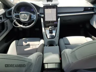2023 Polestar 2 z VIN YSMEG3KAXPL156746, wystawiony jako Copart lot #56049505 z przebiegiem 67 527 mil mil oraz Tytuł czysty. Historia ofert i sprzedaży dostępna na DreamBid. Obrazek 8.