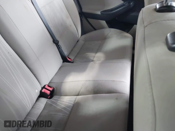 2016 Ford Focus SE с VIN 1FADP3F22GL211156, выставлен на аукционе IAAI как лот 42502613 с пробегом 121 224 миль миль и . История ставок и продаж доступна на DreamBid. Изображение 8.