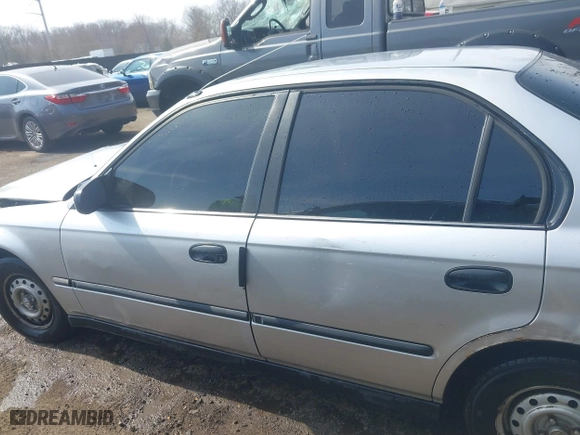 1996 Honda Civic DX with VIN 2HGEJ6627TH550103, listed as a IAAI auction lot 41710877 with 142,608 mi miles. Bid and sale history available at carsss.com. Image 14.