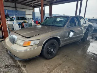 2001 Mercury Grand Marquis GS z VIN 2MEFM74W11X624302, wystawiony jako Copart lot #59544725 z przebiegiem 132 235 mil mil oraz Szkoda całkowita • Salvage title. Historia ofert i sprzedaży dostępna na DreamBid. Obrazek 1.