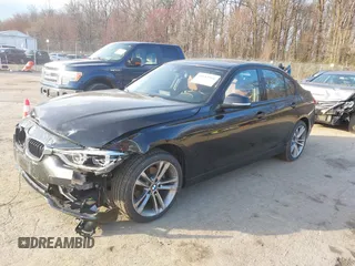 2016 BMW 3 Series 328i xDrive z VIN WBA8E3G58GNU02737, wystawiony jako IAAI lot #41882960 z przebiegiem 63 966 mil mil oraz . Historia ofert i sprzedaży dostępna na DreamBid. Obrazek 19.