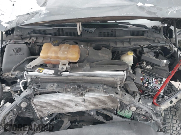 2016 Ram 1500 Laramie z VIN 1C6RR7NM7GS354329, wystawiony jako IAAI lot #41360188 z przebiegiem Nie podano mil oraz . Historia ofert i sprzedaży dostępna na DreamBid. Obrazek 10.