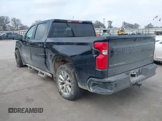 2020 Chevrolet Silverado 1500 Custom with VIN 3GCPWBEH0LG399936, listed as a IAAI auction lot 41586221 with 123,715 mi miles. Bid and sale history available at carsss.com. Image 3.