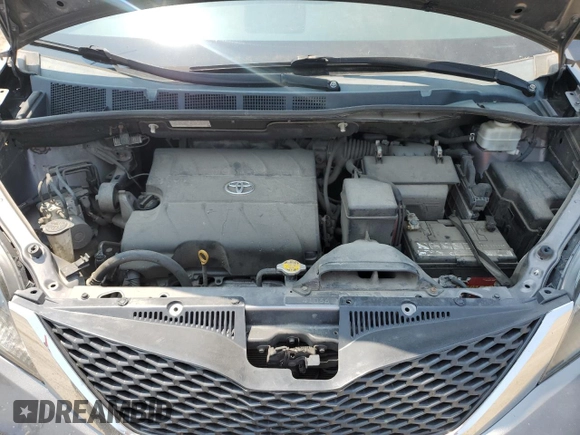 2011 Toyota Sienna SE with VIN 5TDXK3DC2BS175090, listed as a Copart auction lot 62560875 with 250,496 mi miles and Salvage title. Bid and sale history available at DreamBid. Image 12.