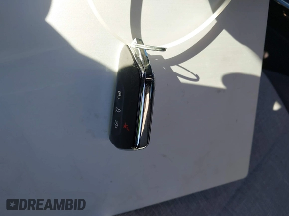2023 Volkswagen ID.4 Pro z VIN 1V2DNPE85PC028748, wystawiony jako IAAI lot #41348983 z przebiegiem 7 434 mil mil oraz . Historia ofert i sprzedaży dostępna na DreamBid. Obrazek 11.