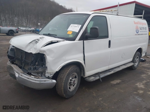 2015 GMC Savana Cargo Van with VIN 1GTW7FCF4F1904249, listed as a IAAI auction lot 41710471 with 178,930 mi miles. Bid and sale history available at carsss.com. Image 19.