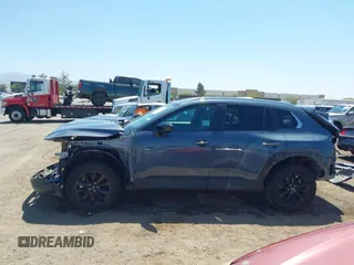 2024 Mazda CX-50 S Preferred z VIN 7MMVABBM7RN165817, wystawiony jako IAAI lot #42313129 z przebiegiem Nie podano mil oraz . Historia ofert i sprzedaży dostępna na DreamBid. Obrazek 14.