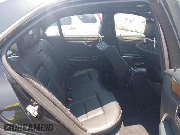 2014 Mercedes-Benz E 350 Sport with VIN WDDHF5KB1EB015573, listed as a IAAI auction lot 42731599 with 233,540 mi miles and . Bid and sale history available at DreamBid. Image 8.