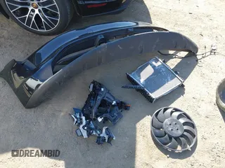 2024 Porsche Taycan z VIN WP0AA2Y17RSA11446, wystawiony jako IAAI lot #42002260 z przebiegiem 21 094 mil mil oraz . Historia ofert i sprzedaży dostępna na DreamBid. Obrazek 12.