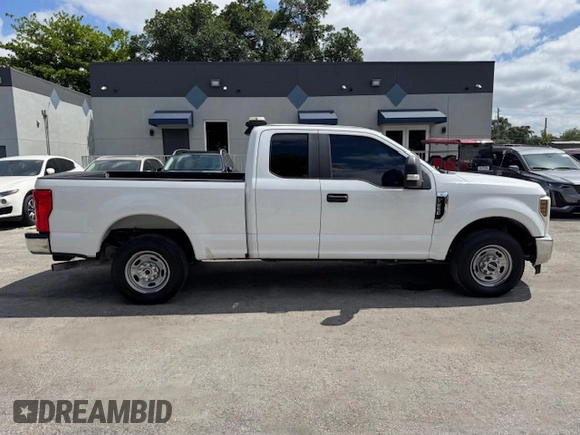 2019 Ford F-250 XL with VIN 1FT7X2A60KEC91808, listed as a Copart auction lot 54107635 with 101,633 mi miles and Non repairable. Bid and sale history available at DreamBid. Image 13.