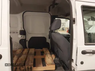 2013 Ford Transit Connect XLT с VIN NM0LS7DN8DT164457, выставлен на аукционе IAAI как лот 41184560 с пробегом 171 962 миль миль и . История ставок и продаж доступна на DreamBid. Изображение 8.