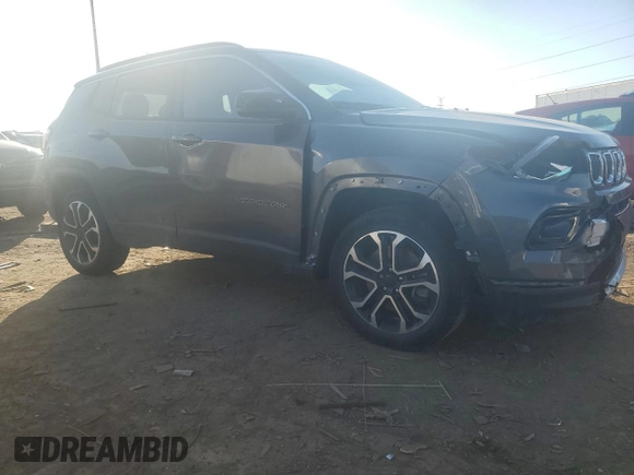 2024 Jeep Compass Limited z VIN 3C4NJDCN7RT590196, wystawiony jako Copart lot #51952935 z przebiegiem 18 926 mil mil oraz Czysty tytuł • Clean title. Historia ofert i sprzedaży dostępna na DreamBid. Obrazek 4.