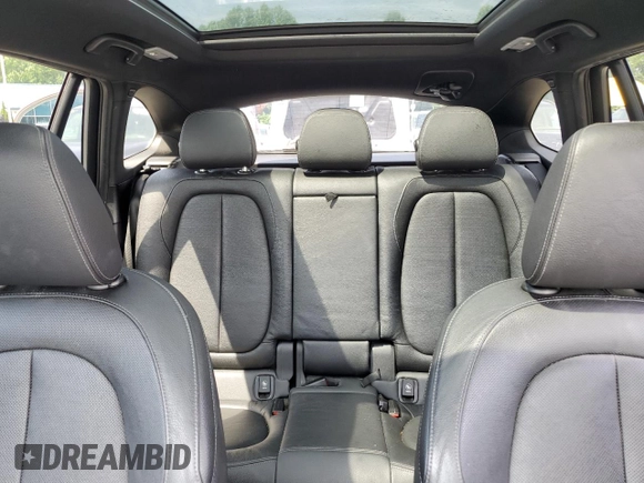 2018 BMW X1 xDrive28i z VIN WBXHT3C39J5F91943, wystawiony jako Copart lot #63497885 z przebiegiem 88 002 mil mil oraz Czysty tytuł • Clean title. Historia ofert i sprzedaży dostępna na DreamBid. Obrazek 10.