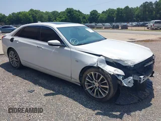 2017 Cadillac CT6 Luxury AWD z VIN 1G6KD5RS9HU178852, wystawiony jako IAAI lot #42451419 z przebiegiem 89 975 mil mil oraz . Historia ofert i sprzedaży dostępna na DreamBid. Obrazek 1.