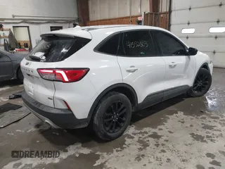 2020 Ford Escape SE Sport Hybrid with VIN 1FMCU0BZ5LUB09995, listed as a IAAI auction lot 41552803 with 138,093 mi miles and . Bid and sale history available at carsss.com. Image 4.