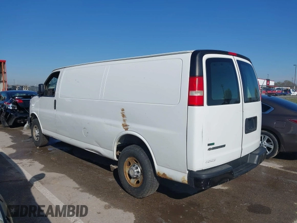2011 Chevrolet Express Cargo Van with VIN 1GCWGGCA5B1112860, listed as a IAAI auction lot 41861159 with 533,977 mi miles. Bid and sale history available at carsss.com. Image 14.