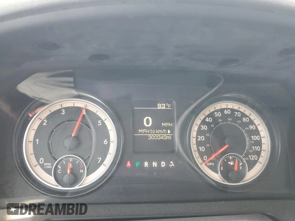 2016 Ram 1500 Tradesman z VIN 3C6JR6DG3GG163145, wystawiony jako Copart lot #53962765 z przebiegiem 300 343 mil mil oraz Czysty tytuł • Clean title. Historia ofert i sprzedaży dostępna na DreamBid. Obrazek 9.
