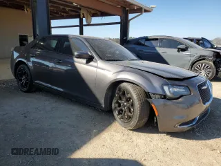2015 Chrysler 300 with VIN 2C3CCAGG7FH892298, listed as a Copart auction lot 46131685 with 208,736 mi miles and Salvage Title. Bid and sale history available at carsss.com. Image 4.
