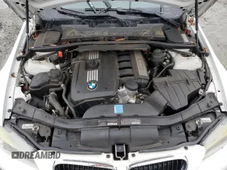 2009 BMW 3 Series 328i with VIN WBAPH53579A438546, listed as a Copart auction lot 85115464 with 86,775 mi miles and Salvage title. Bid and sale history available at DreamBid. Image 11.