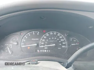 1999 Ford Explorer XLT with VIN 1FMZU34E1XZB72588, listed as a IAAI auction lot 42598441 with 233,717 mi miles and . Bid and sale history available at DreamBid. Image 7.