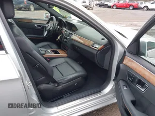 2012 Mercedes-Benz E 350 Luxury with VIN WDDHF8JB2CA655121, listed as a IAAI auction lot 41952558 with 106,155 mi miles and . Bid and sale history available at carsss.com. Image 5.