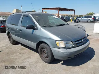 1999 Toyota Sienna LE with VIN 4T3ZF13C8XU109975, listed as a IAAI auction lot 42701961 with 194,529 mi miles and . Bid and sale history available at DreamBid. Image 1.