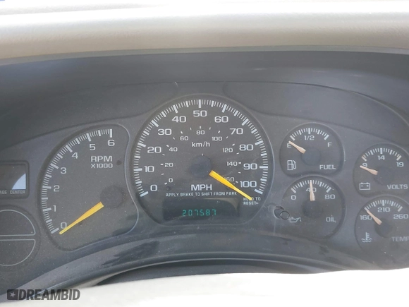 2000 Chevrolet Silverado 1500 LS with VIN 2GCEC19T1Y1147072, listed as a IAAI auction lot 41387790 with 207,587 mi miles. Bid and sale history available at carsss.com. Image 7.