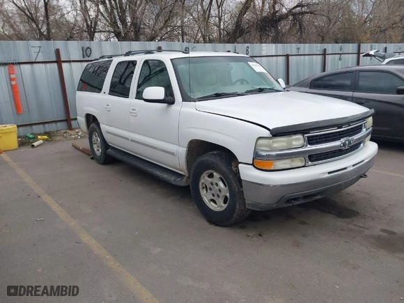 2003 Chevrolet Suburban Z71 with VIN 3GNFK16Z43G335561, listed as a IAAI auction lot 41901703 with 289,564 mi miles. Bid and sale history available at carsss.com. Image 1.