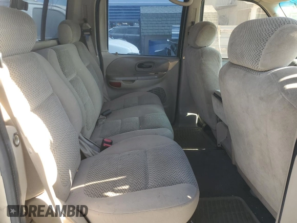 2002 Ford F-150 XLT with VIN 1FTRW07L22KB89313, listed as a Copart auction lot 76680834 with 377,443 mi miles and Salvage Title. Bid and sale history available at DreamBid. Image 10.