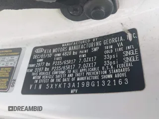 2011 Kia Sorento LX with VIN 5XYKT3A19BG132163, listed as a IAAI auction lot 41994973 with 212,331 mi miles. Bid and sale history available at carsss.com. Image 9.