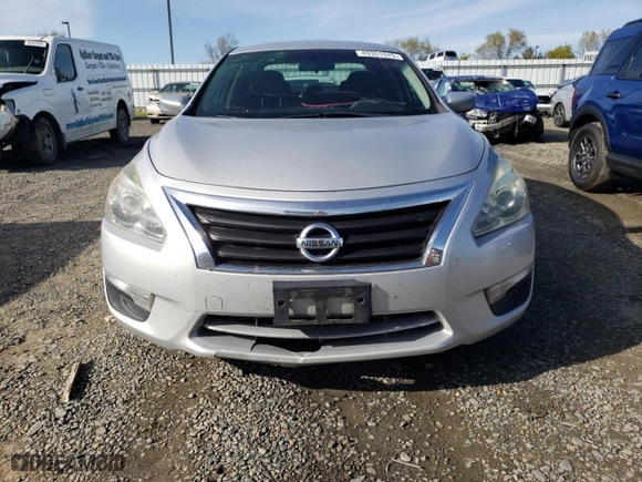 2015 Nissan Altima 2.5 S with VIN 1N4AL3AP4FN384049, listed as a Copart auction lot 49351575 with 187,843 mi miles and Salvage Title. Bid and sale history available at carsss.com. Image 5.
