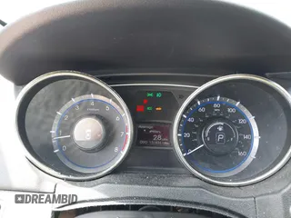2012 Hyundai Sonata Limited z VIN 5NPEC4AC9CH354782, wystawiony jako IAAI lot #42416670 z przebiegiem 131 636 mil mil oraz . Historia ofert i sprzedaży dostępna na DreamBid. Obrazek 7.