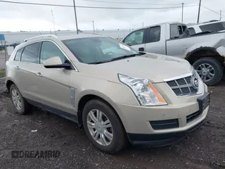 2011 Cadillac SRX Luxury Collection z VIN 3GYFNDEYXBS662434, wystawiony jako IAAI lot #42336784 z przebiegiem 65 271 mil mil oraz . Historia ofert i sprzedaży dostępna na DreamBid. Obrazek 1.