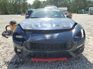 2018 FIAT 124 Spider Abarth z VIN JC1NFAEK4J0134965, wystawiony jako Copart lot #65599784 z przebiegiem Nie podano mil oraz Szkoda całkowita • Salvage title. Historia ofert i sprzedaży dostępna na DreamBid. Obrazek 5.