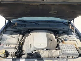 2006 Chrysler 300 C with VIN 2C3KA63H56H316500, listed as a IAAI auction lot 41811247 with 135,100 mi miles. Bid and sale history available at carsss.com. Image 10.