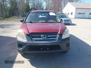 2005 Honda CR-V LX with VIN SHSRD78575U329221, listed as a IAAI auction lot 42133342 with 266,424 mi miles. Bid and sale history available at carsss.com. Image 13.