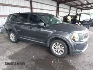 2020 Kia Telluride LX z VIN 5XYP24HC3LG008929, wystawiony jako IAAI lot #42242220 z przebiegiem 82 964 mil mil oraz . Historia ofert i sprzedaży dostępna na DreamBid. Obrazek 1.