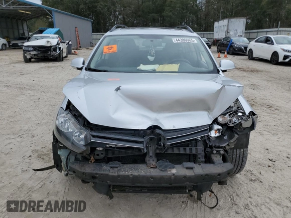 2010 Volkswagen Jetta TDI z VIN 3VWTL7AJ1AM670642, wystawiony jako Copart lot #44380965 z przebiegiem 160 994 mil mil oraz Szkody całkowita. Historia ofert i sprzedaży dostępna na DreamBid. Obrazek 5.