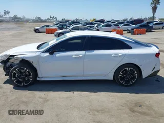 2022 Kia K5 GT-Line z VIN 5XXG64J28NG112507, wystawiony jako IAAI lot #41998172 z przebiegiem 43 915 mil mil oraz . Historia ofert i sprzedaży dostępna na DreamBid. Obrazek 15.