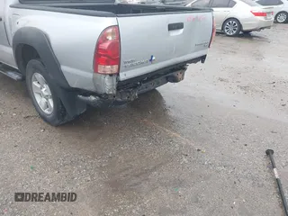 2008 Toyota Tacoma PreRunner with VIN 3TMJU62N78M064162, listed as a IAAI auction lot 41544142 with 195,525 mi miles. Bid and sale history available at carsss.com. Image 6.