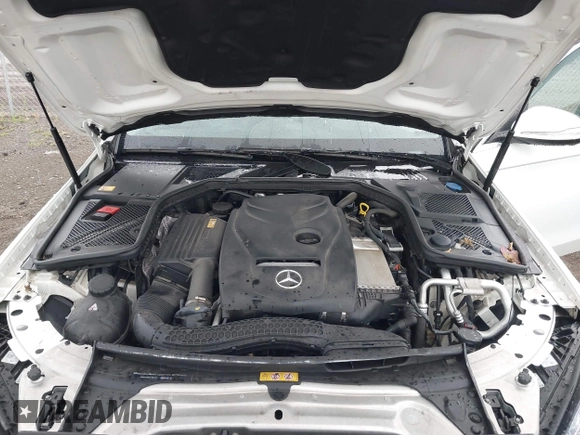 2015 Mercedes-Benz C 300 Luxury z VIN 55SWF4KB4FU064209, wystawiony jako IAAI lot #42676960 z przebiegiem 47 303 mil mil oraz . Historia ofert i sprzedaży dostępna na DreamBid. Obrazek 10.