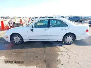 2001 Mercedes-Benz E-Class with VIN WDBJF65J91B249540, listed as a IAAI auction lot 41130248 with 107,582 mi miles. Bid and sale history available at carsss.com. Image 14.