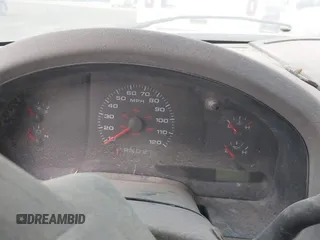 2005 Ford F-150 XL с VIN 1FTRF12W35NA34084, выставлен на аукционе IAAI как лот 42241776 с пробегом Не указан миль и . История ставок и продаж доступна на DreamBid. Изображение 7.