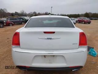 2017 Chrysler 300 Limited with VIN 2C3CCAAG3HH584508, listed as a IAAI auction lot 41727969 with 83,229 mi miles. Bid and sale history available at carsss.com. Image 16.