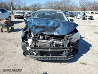 2022 Volkswagen Passat 2.0T SE with VIN 1VWSA7A33NC003744, listed as a Copart auction lot 46953595 with 32,599 mi miles and Salvage Title. Bid and sale history available at carsss.com. Image 5.